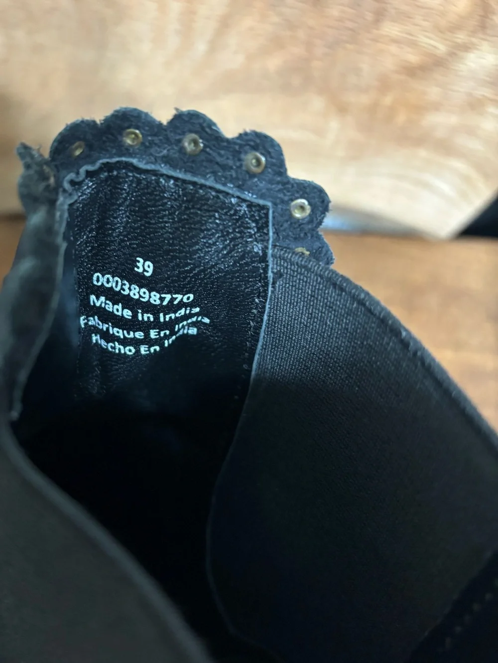 Free People Black Quilted Chelsea Ankle Boots Studded Trim EU 39 US 8.5 ‎ / 9